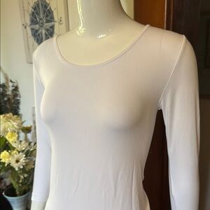 NWT cest moi size one size  long stretchy Elegant White Women's Top